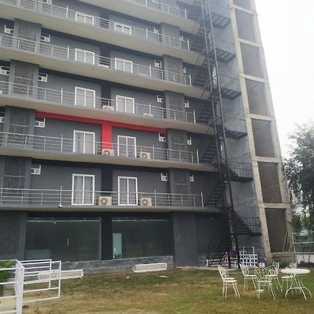 Hotel Aarkay Palace Badarpur Eksteriør billede