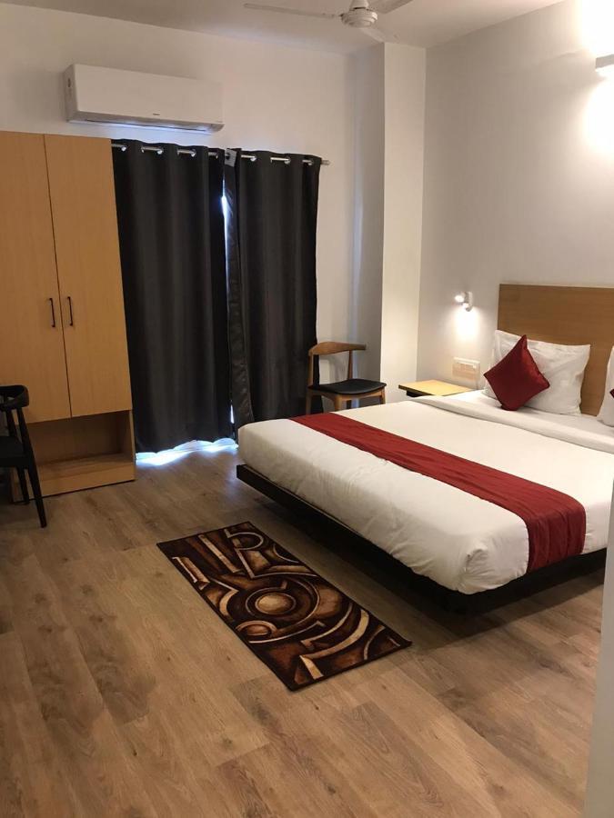 Hotel Aarkay Palace Badarpur Eksteriør billede